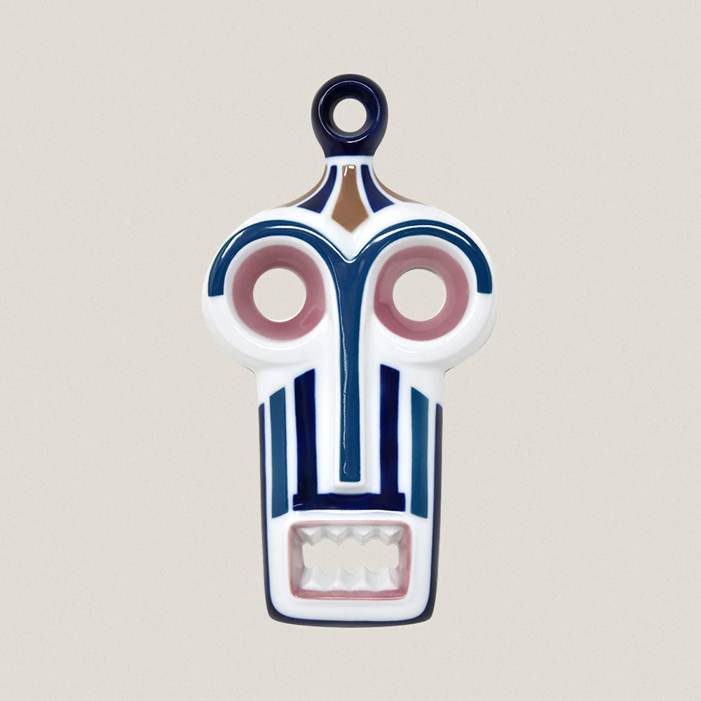 Larchán No. 9 Mask